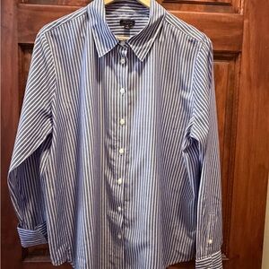 Ann Taylor Women’s Blue Striped Shirt
